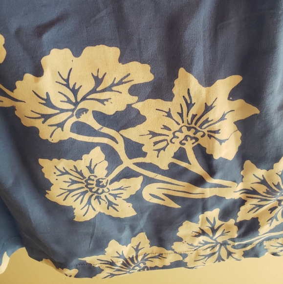 Buster 'n' Bogie 2 pc. blue and white halter top with wrap skirt s/m - Picture 5 of 8